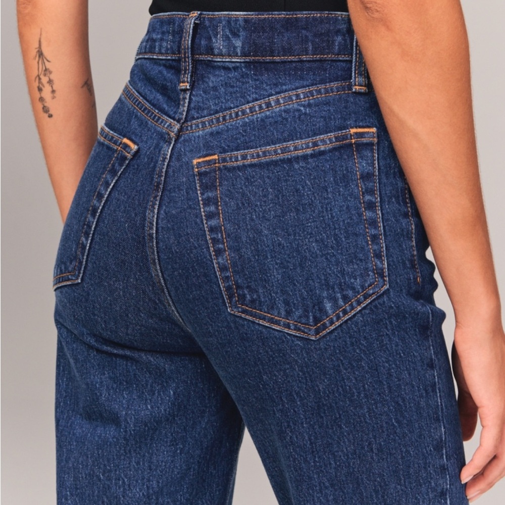 Abercrombie & Fitch Ultra High Rise 90s Straight Leg Dark Wash Jeans 26 - Picture 3 of 8